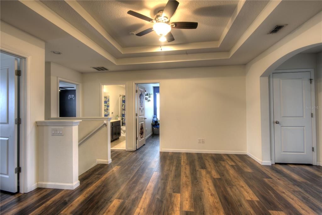 Active With Contract: $575,000 (5 beds, 3 baths, 3508 Square Feet)