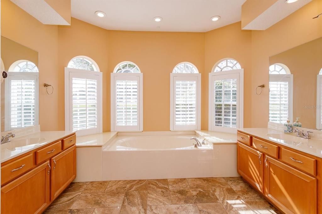 For Sale: $750,000 (5 beds, 3 baths, 3506 Square Feet)