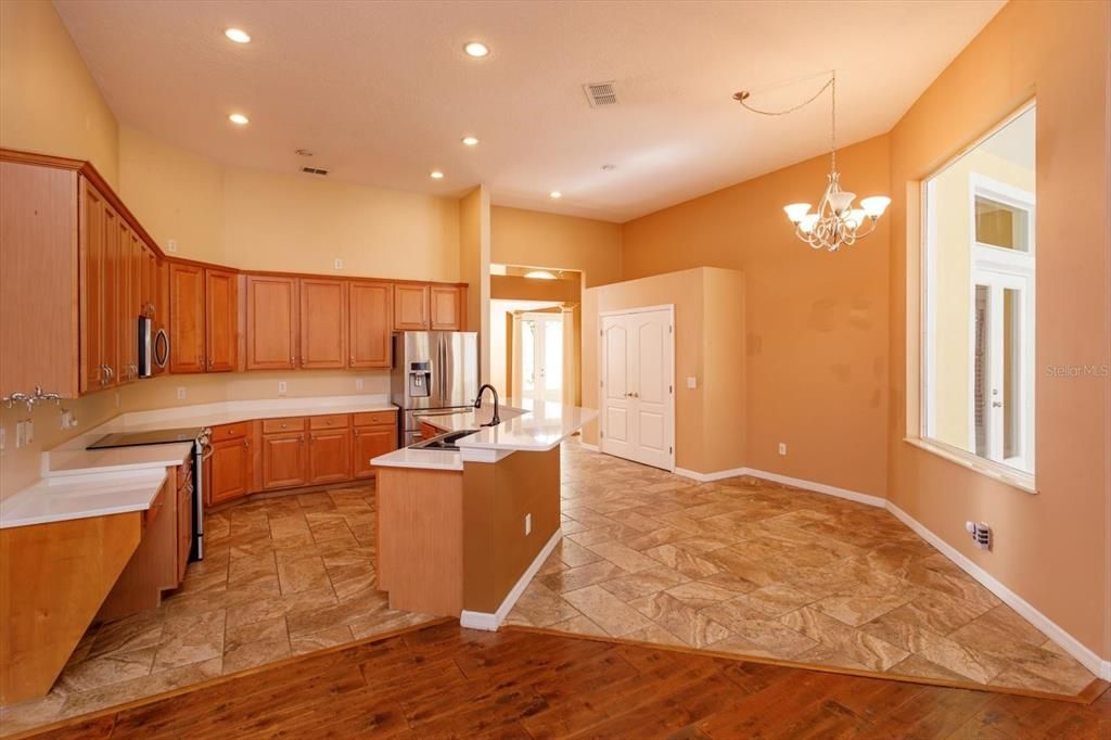 For Sale: $750,000 (5 beds, 3 baths, 3506 Square Feet)
