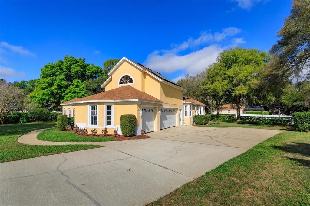 For Sale: $750,000 (5 beds, 3 baths, 3506 Square Feet)