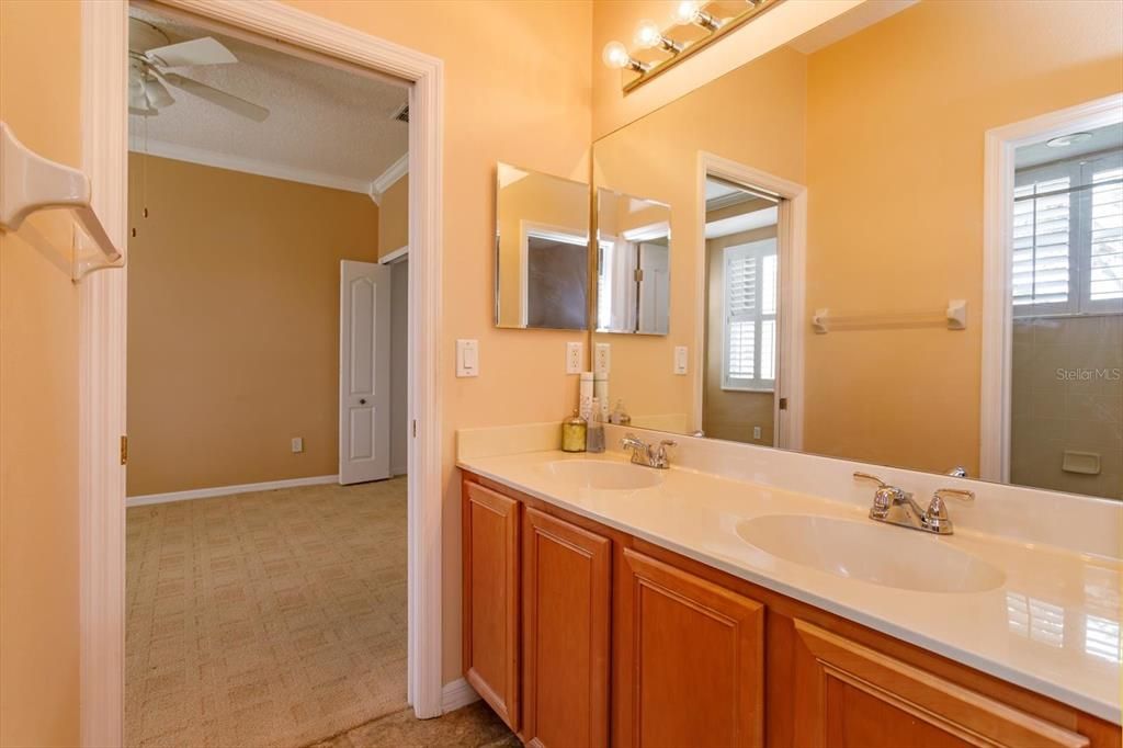 For Sale: $750,000 (5 beds, 3 baths, 3506 Square Feet)