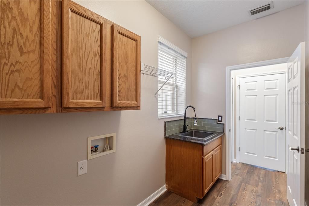 Active With Contract: $580,000 (4 beds, 2 baths, 2539 Square Feet)