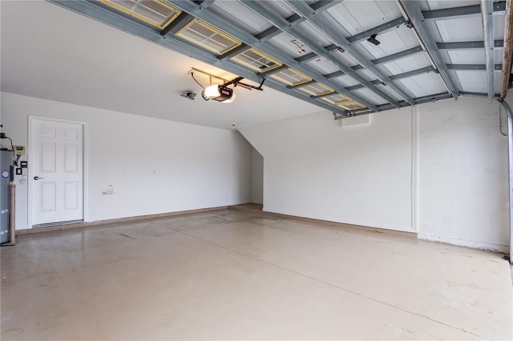 Active With Contract: $580,000 (4 beds, 2 baths, 2539 Square Feet)