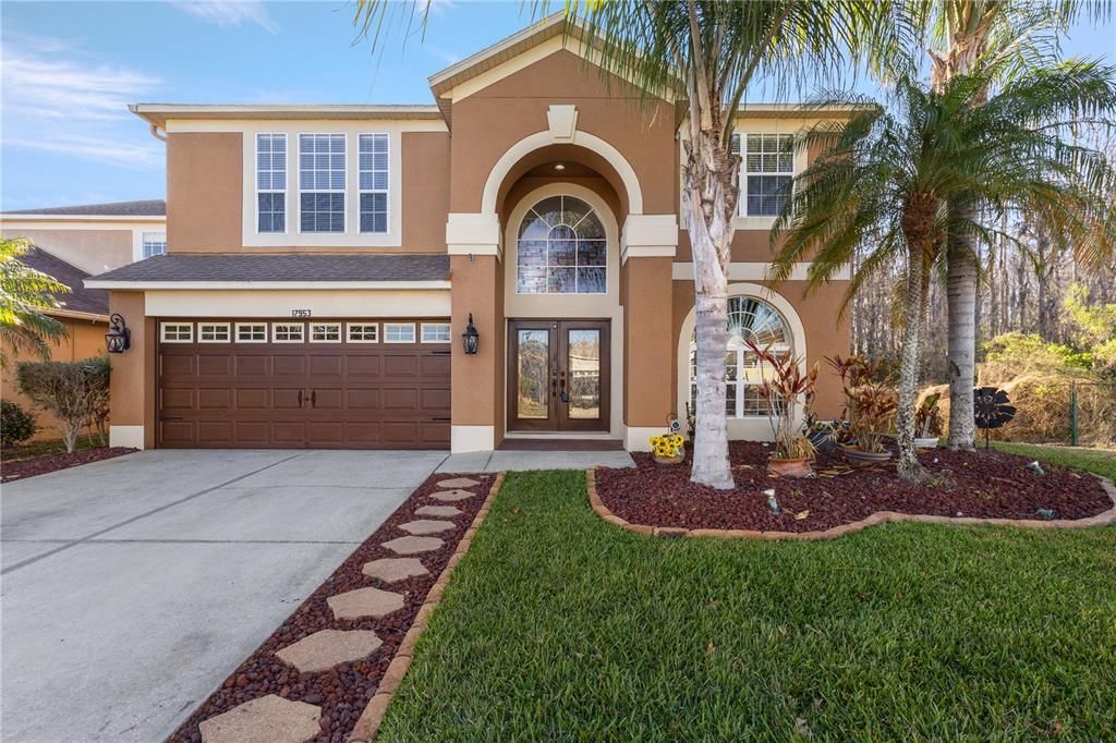 Active With Contract: $580,000 (4 beds, 2 baths, 2539 Square Feet)
