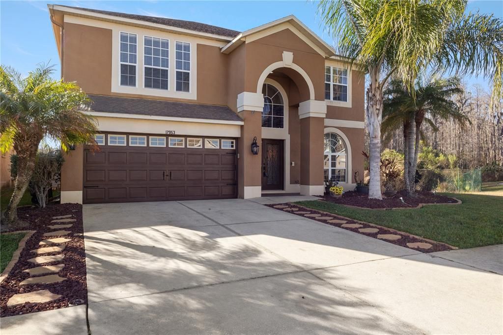 Active With Contract: $580,000 (4 beds, 2 baths, 2539 Square Feet)
