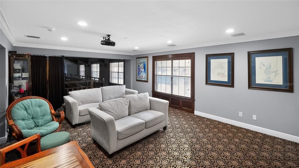 For Sale: $3,250,000 (5 beds, 7 baths, 7673 Square Feet)