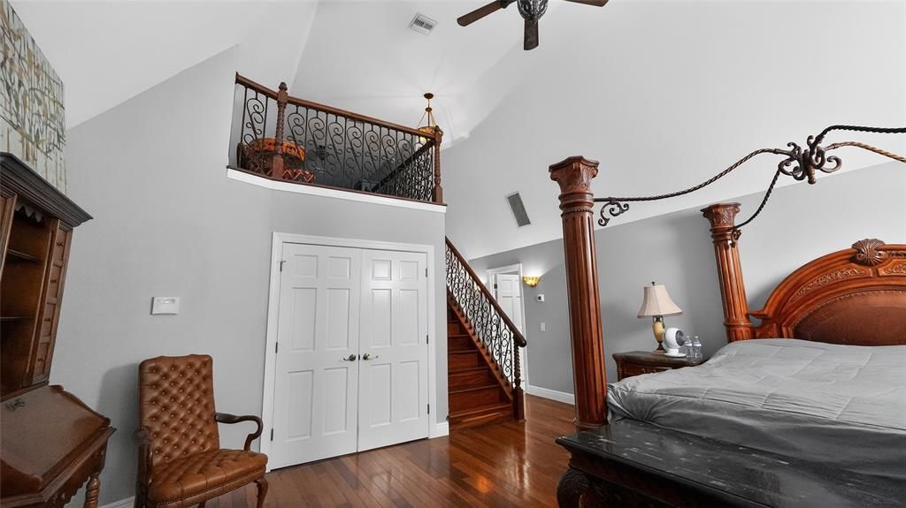 For Sale: $3,250,000 (5 beds, 7 baths, 7673 Square Feet)