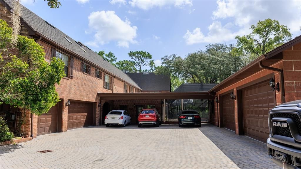 For Sale: $3,250,000 (5 beds, 7 baths, 7673 Square Feet)