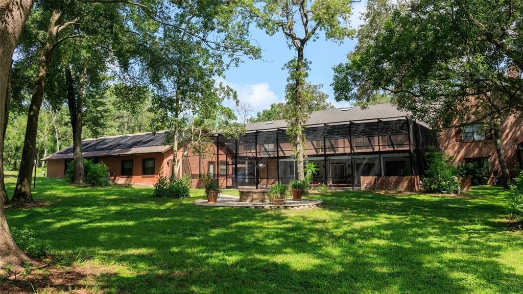 For Sale: $3,250,000 (5 beds, 7 baths, 7673 Square Feet)