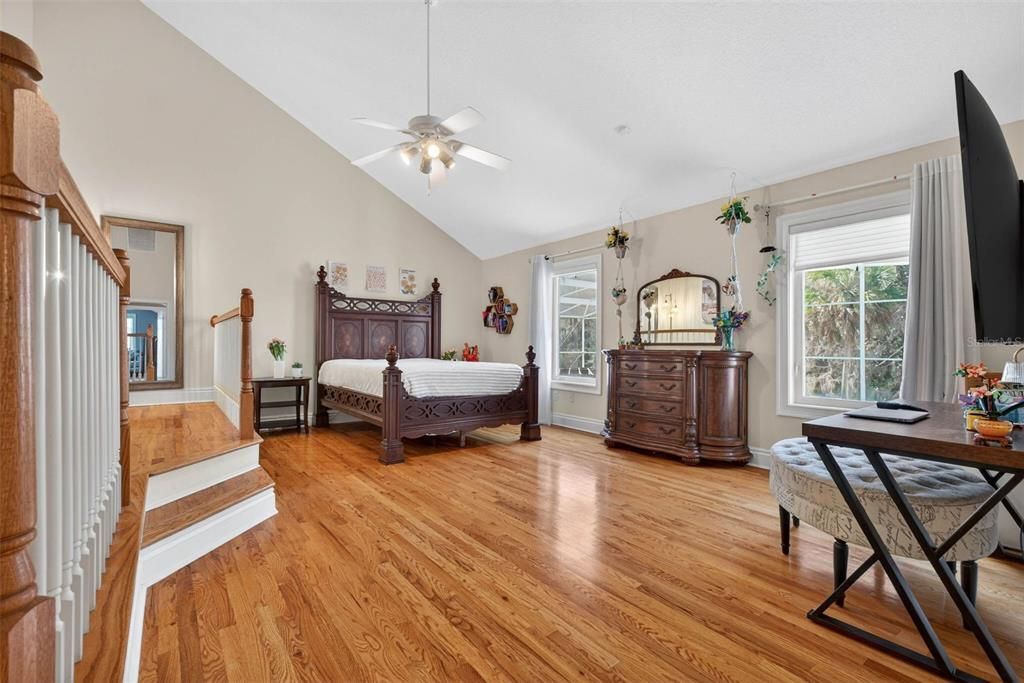 For Sale: $1,400,000 (5 beds, 5 baths, 6348 Square Feet)