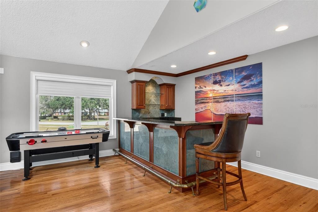 For Sale: $1,400,000 (5 beds, 5 baths, 6348 Square Feet)