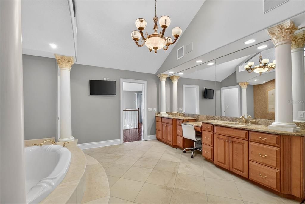 For Sale: $1,400,000 (5 beds, 5 baths, 6348 Square Feet)