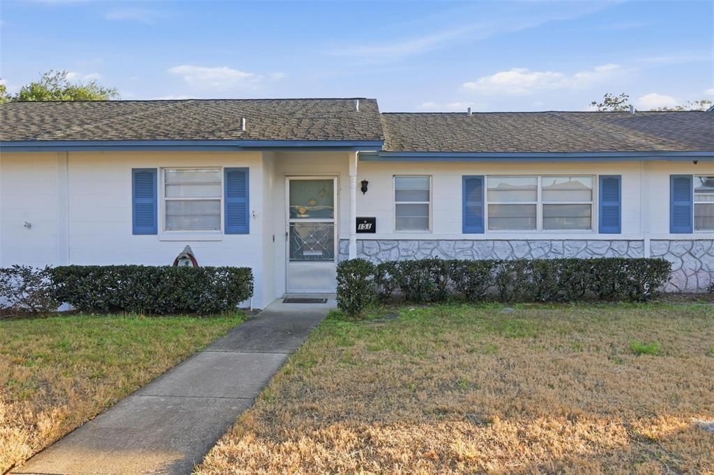 En Venta: $145,000 (2 camas, 2 baños, 979 Pies cuadrados)