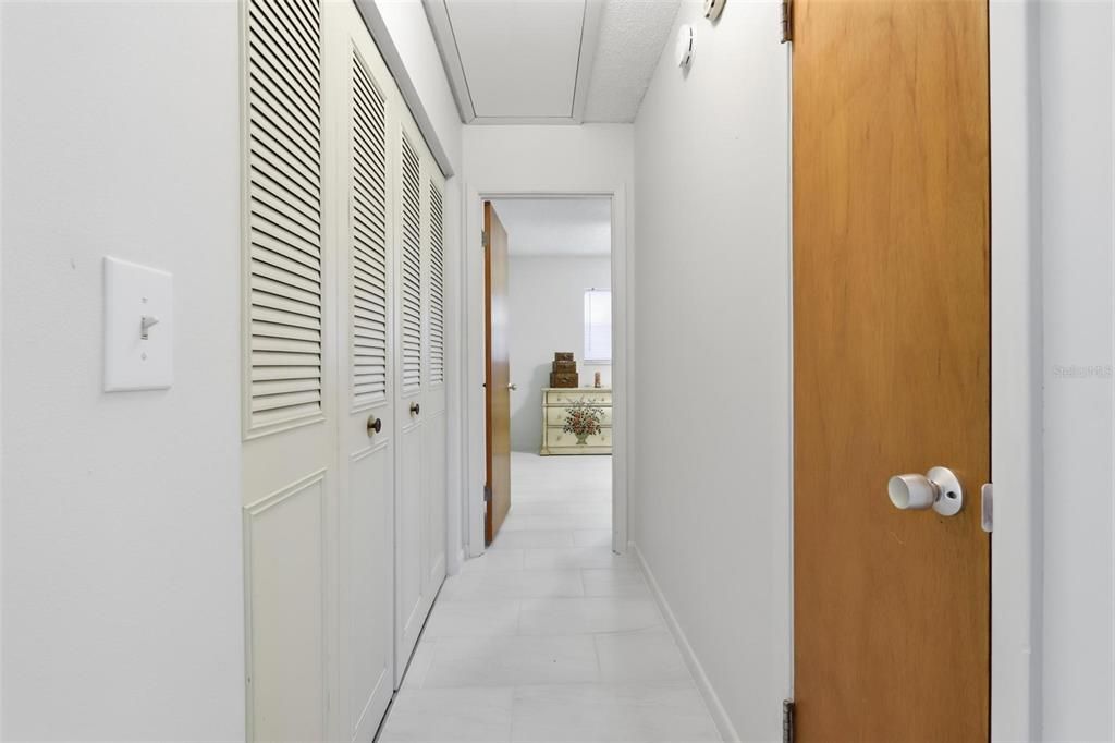 En Venta: $145,000 (2 camas, 2 baños, 979 Pies cuadrados)