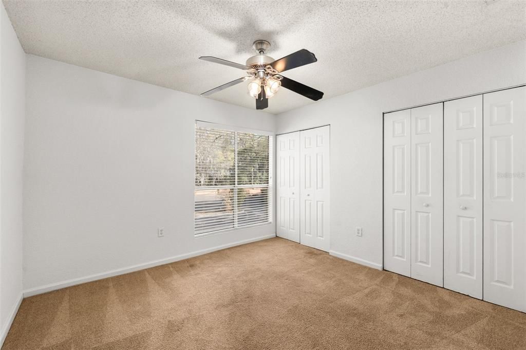 На продажу: $125,000 (3 спален, 2 ванн, 1278 Квадратных фут)