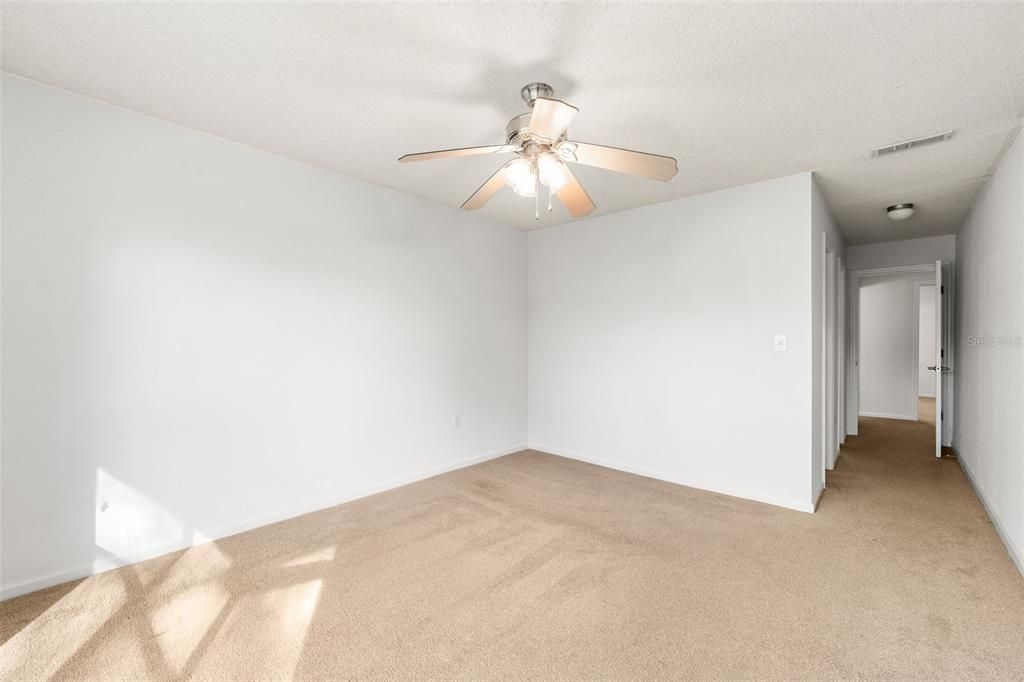 На продажу: $125,000 (3 спален, 2 ванн, 1278 Квадратных фут)