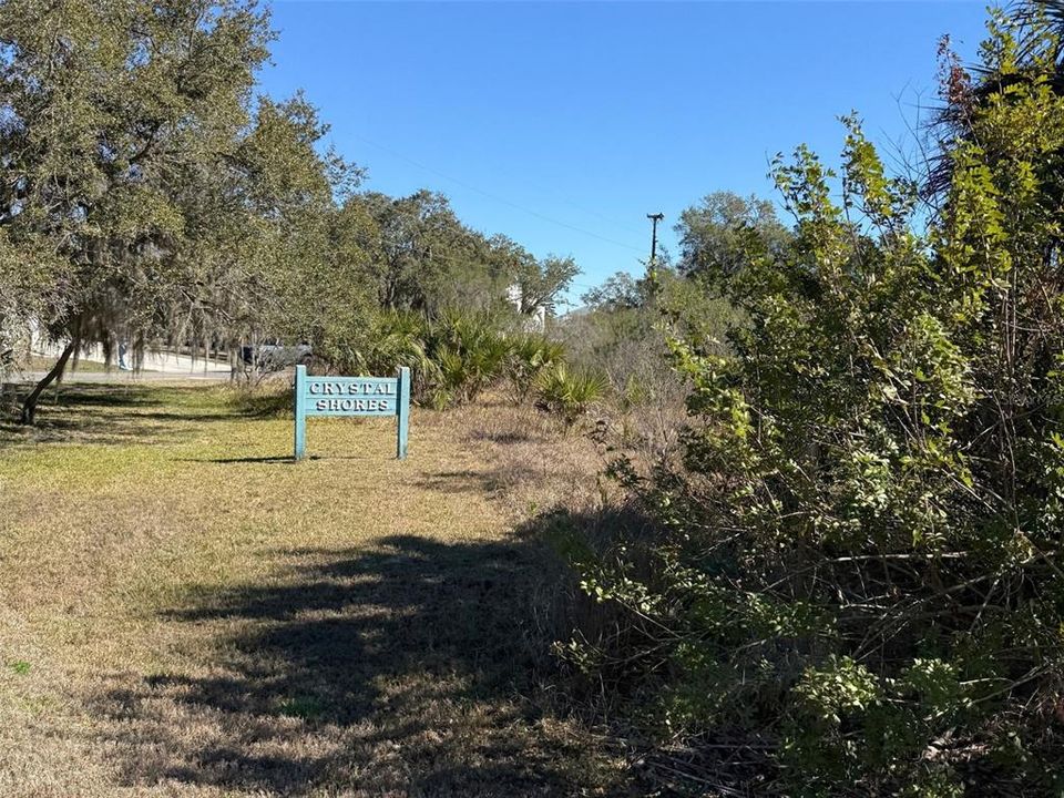 待售: $265,000 (0.40 acres)