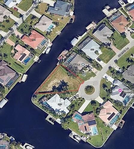 En Venta: $399,900 (0.24 acres)
