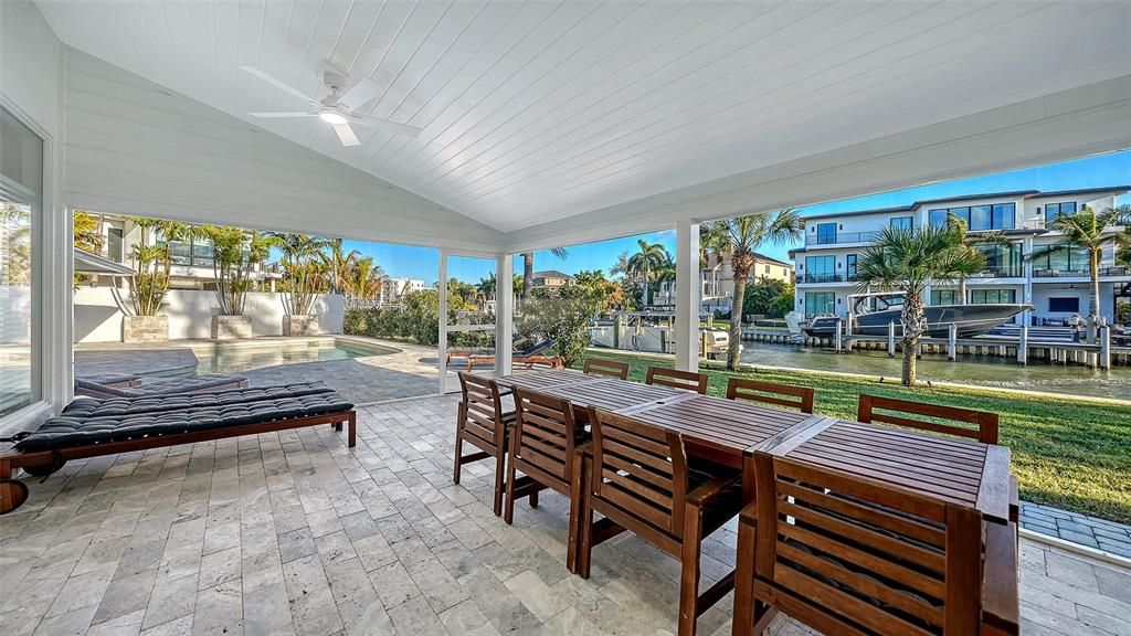 For Sale: $2,950,000 (4 beds, 4 baths, 2689 Square Feet)