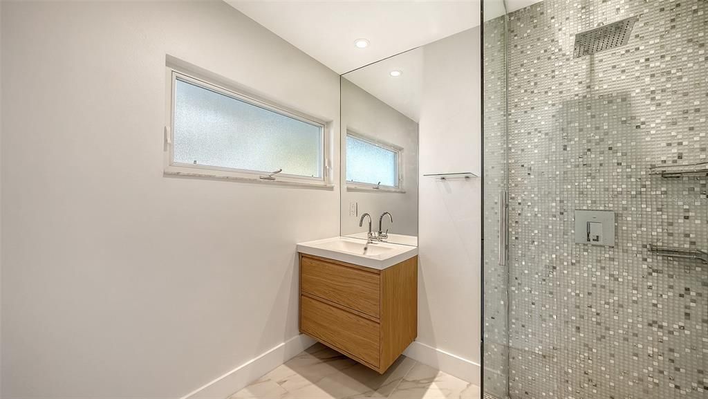 For Sale: $2,950,000 (4 beds, 4 baths, 2689 Square Feet)