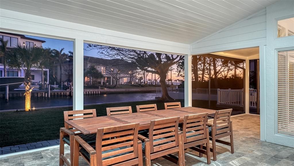 For Sale: $2,950,000 (4 beds, 4 baths, 2689 Square Feet)