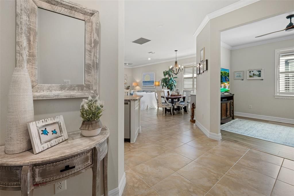 Под контрактом: $434,900 (2 спален, 2 ванн, 1611 Квадратных фут)