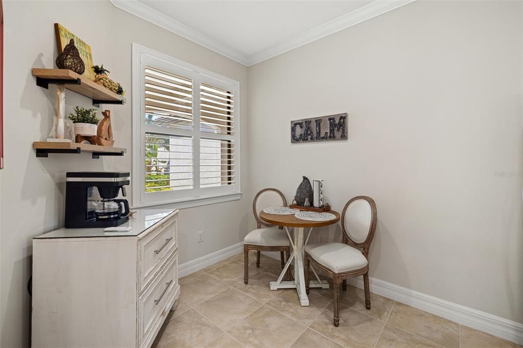 Под контрактом: $434,900 (2 спален, 2 ванн, 1611 Квадратных фут)