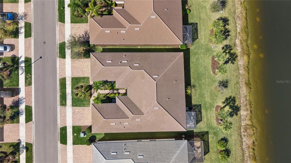 Под контрактом: $434,900 (2 спален, 2 ванн, 1611 Квадратных фут)