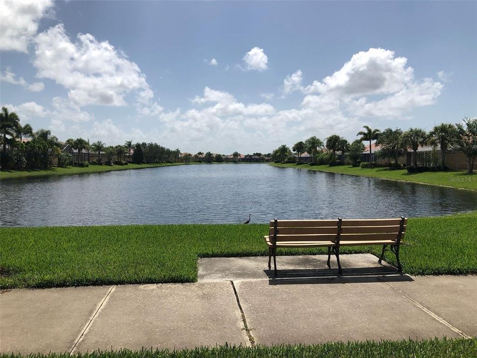 Под контрактом: $434,900 (2 спален, 2 ванн, 1611 Квадратных фут)