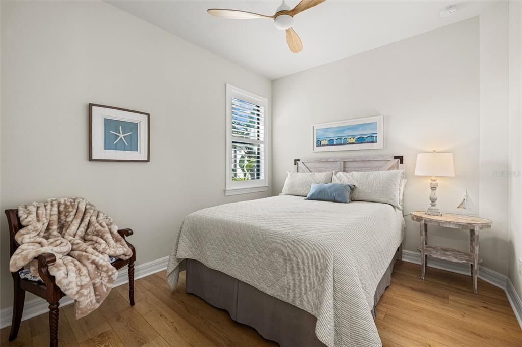 Под контрактом: $434,900 (2 спален, 2 ванн, 1611 Квадратных фут)