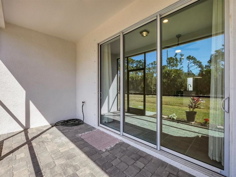 For Rent: $2,650 (3 beds, 2 baths, 1836 Square Feet)
