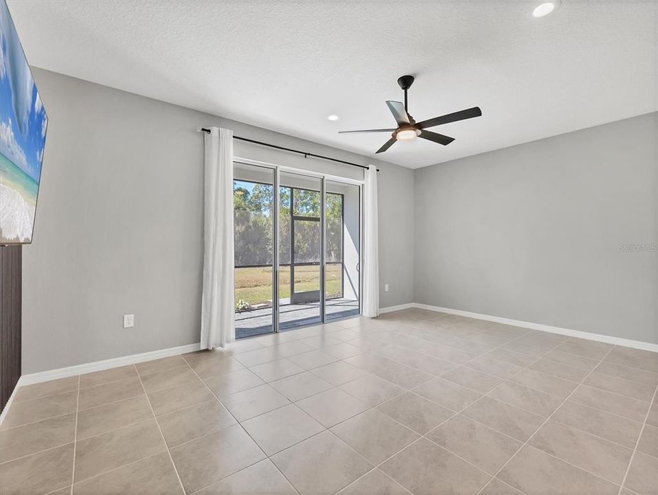 For Rent: $2,650 (3 beds, 2 baths, 1836 Square Feet)