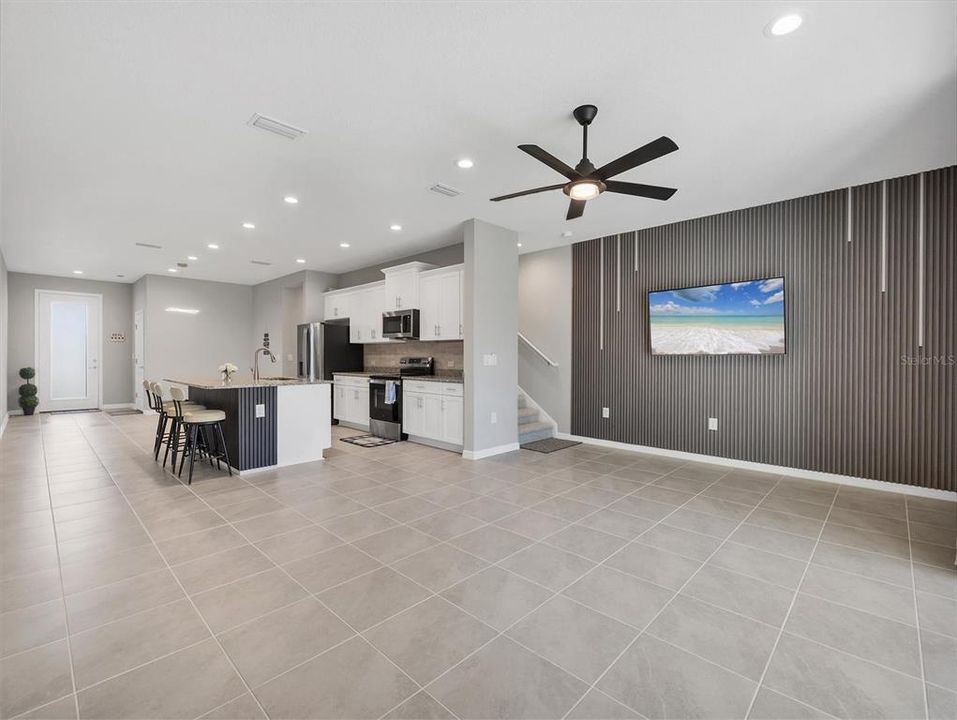 For Rent: $2,650 (3 beds, 2 baths, 1836 Square Feet)
