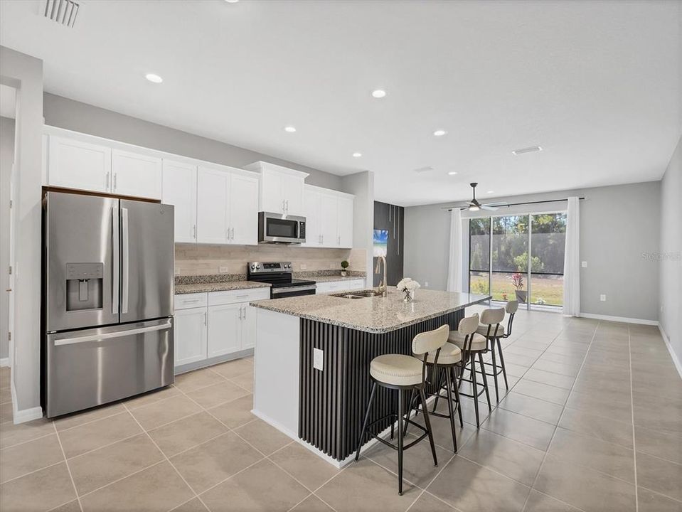 For Rent: $2,650 (3 beds, 2 baths, 1836 Square Feet)