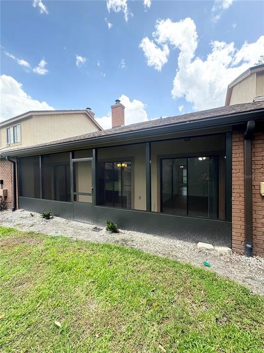 Под контрактом: $274,999 (2 спален, 2 ванн, 1260 Квадратных фут)