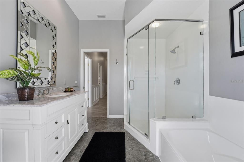 For Sale: $1,395,000 (3 beds, 3 baths, 3747 Square Feet)