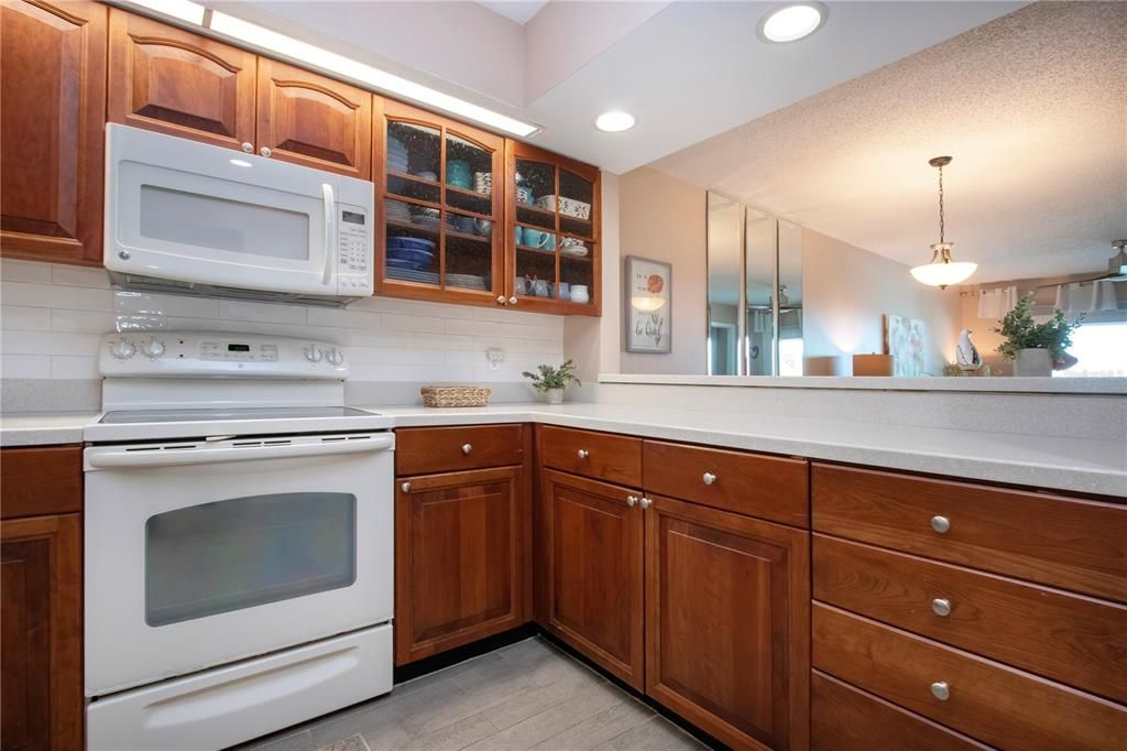 En Venta: $321,400 (2 camas, 2 baños, 1095 Pies cuadrados)