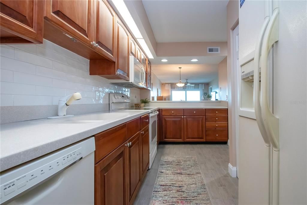 En Venta: $321,400 (2 camas, 2 baños, 1095 Pies cuadrados)