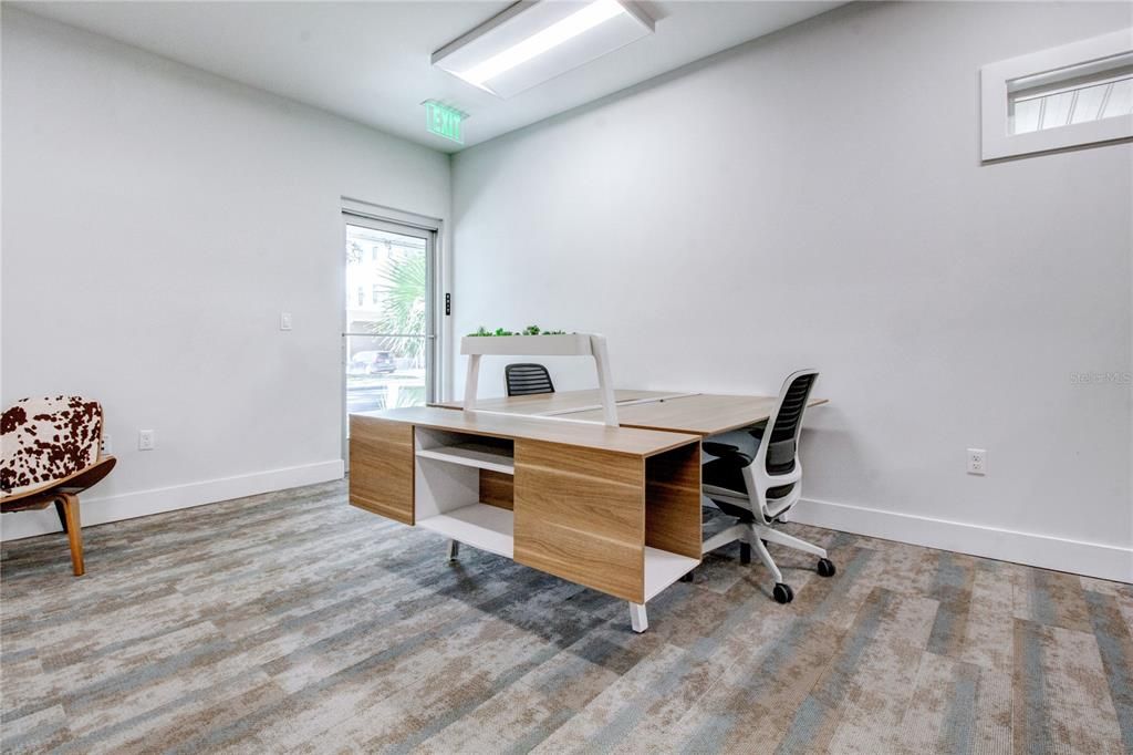 На продажу: $24,180 (0 спален, 0 ванн, 806 Квадратных фут)