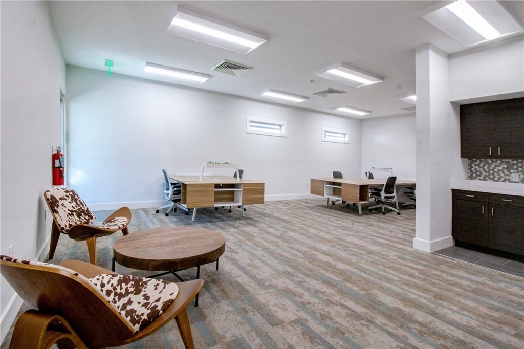 На продажу: $24,180 (0 спален, 0 ванн, 806 Квадратных фут)