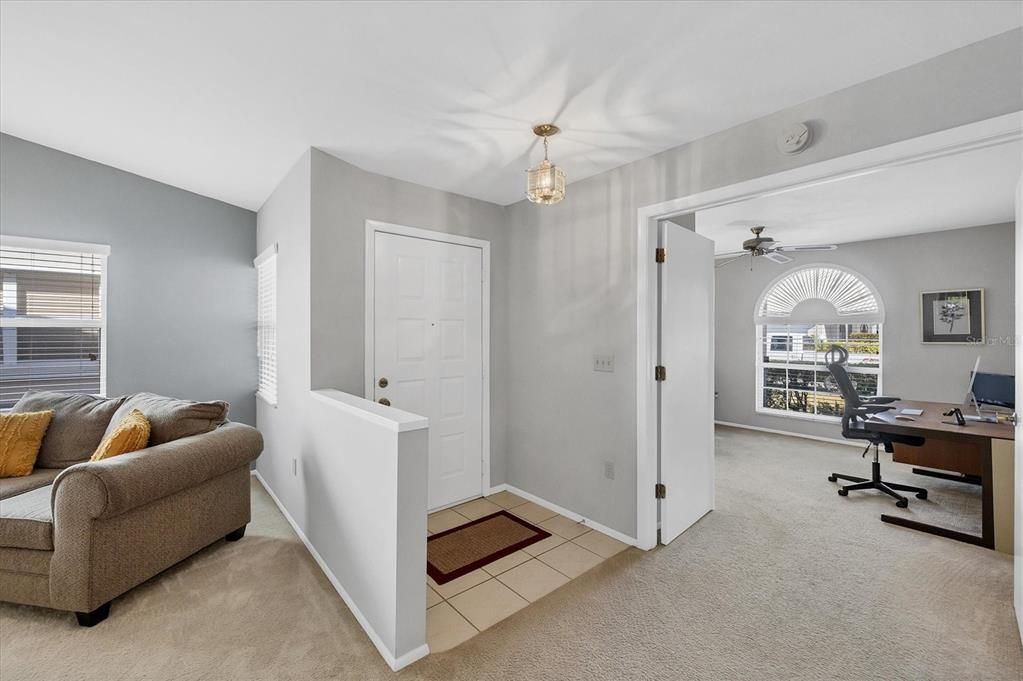 Под контрактом: $249,900 (3 спален, 2 ванн, 1803 Квадратных фут)