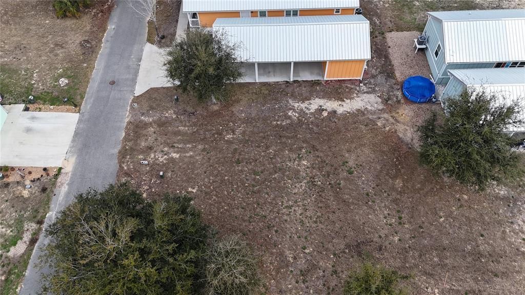 待售: $85,000 (0.14 acres)