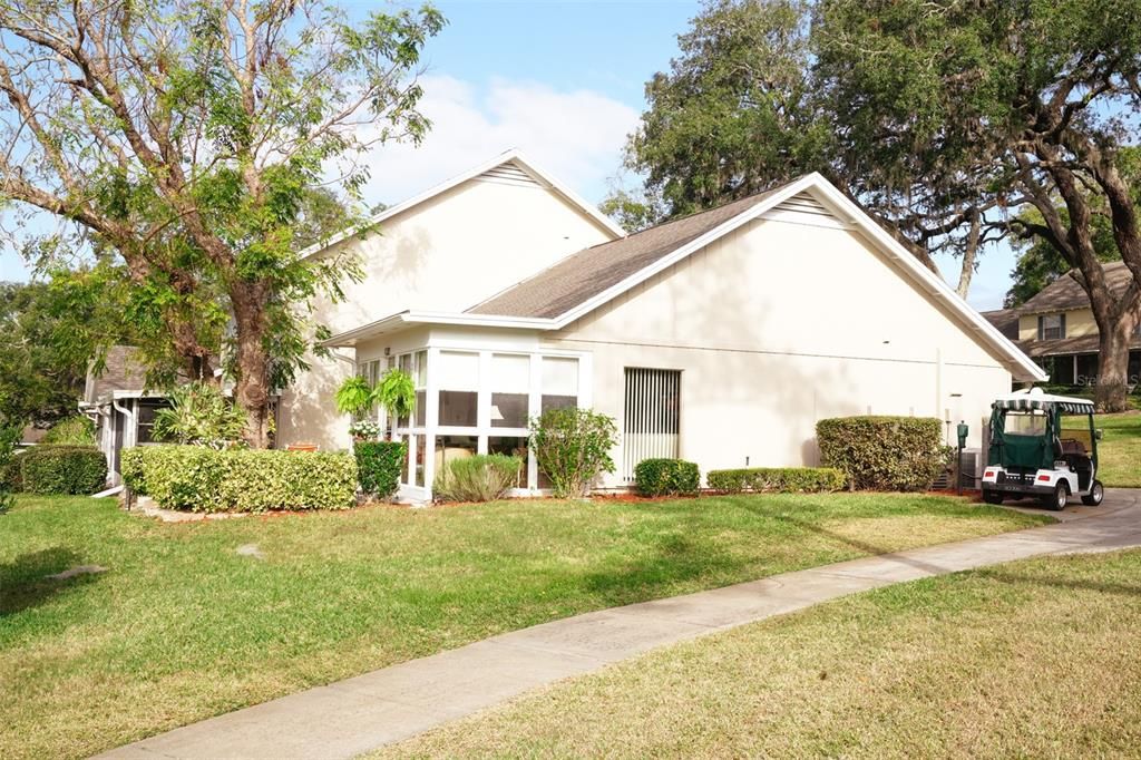 For Sale: $225,000 (2 beds, 2 baths, 1104 Square Feet)