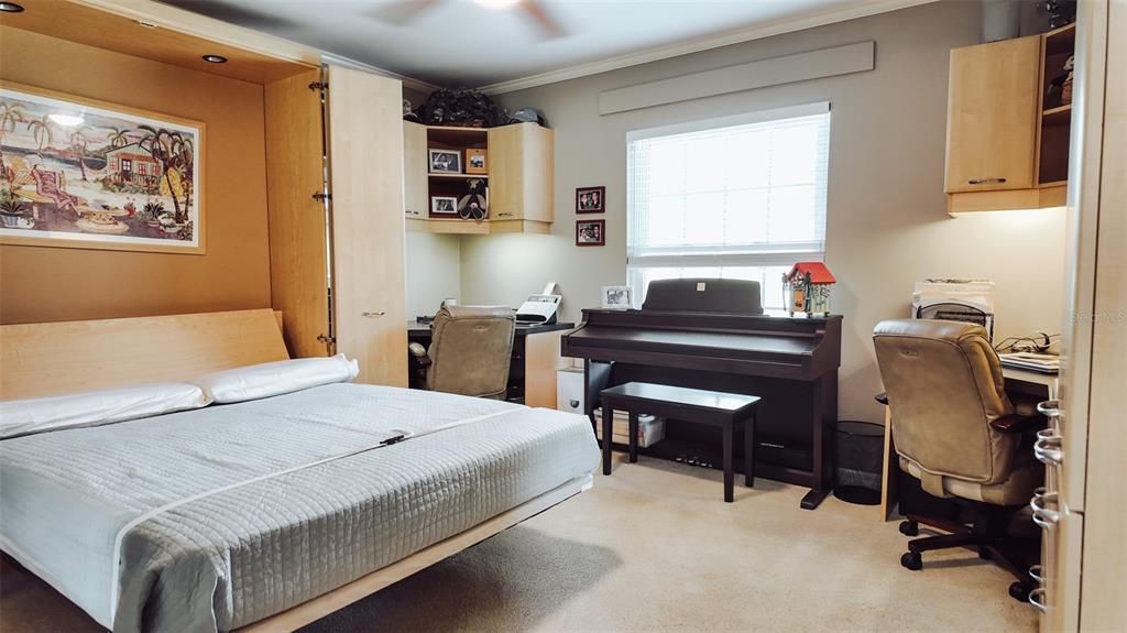 For Sale: $225,000 (2 beds, 2 baths, 1104 Square Feet)