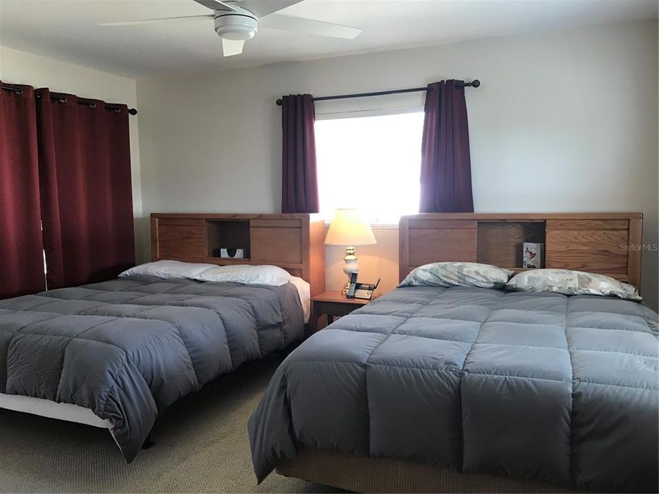 For Sale: $239,900 (2 beds, 2 baths, 1560 Square Feet)