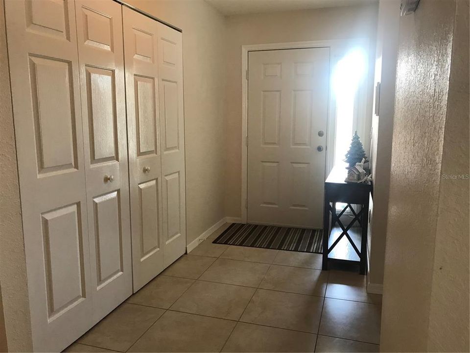 For Sale: $239,900 (2 beds, 2 baths, 1560 Square Feet)