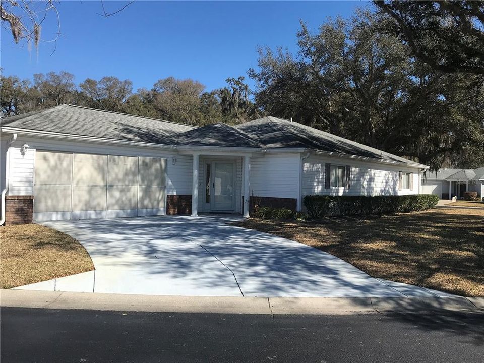 For Sale: $239,900 (2 beds, 2 baths, 1560 Square Feet)