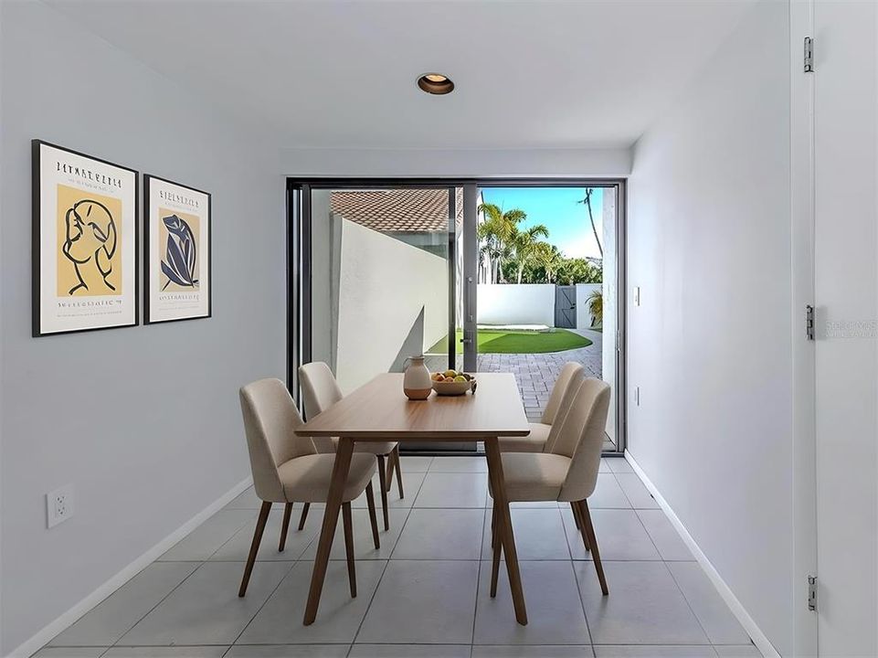En Venta: $450,000 (2 camas, 2 baños, 1392 Pies cuadrados)