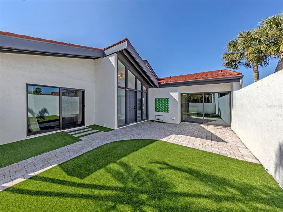En Venta: $450,000 (2 camas, 2 baños, 1392 Pies cuadrados)