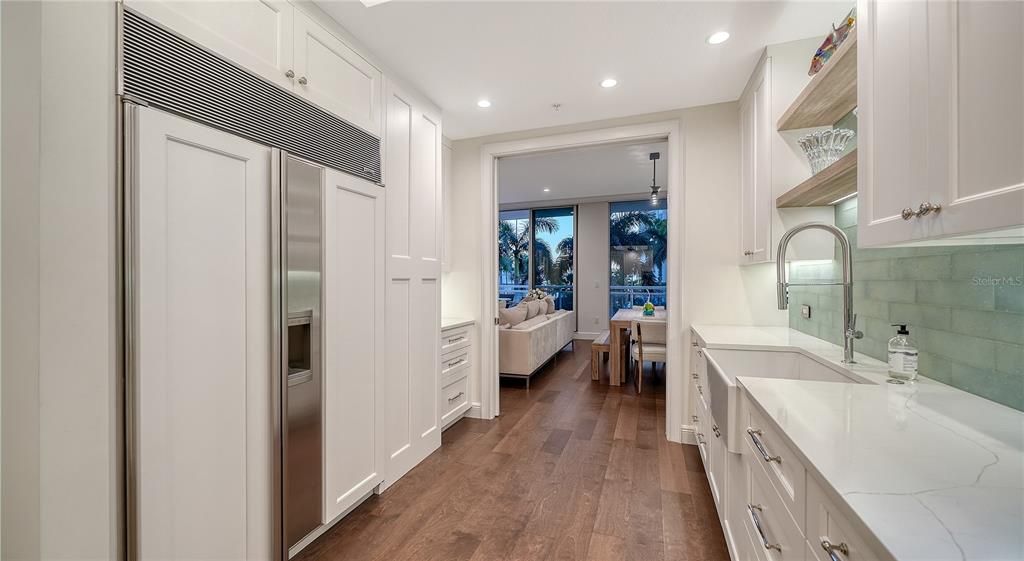 Active With Contract: $2,150,000 (2 beds, 2 baths, 1855 Square Feet)